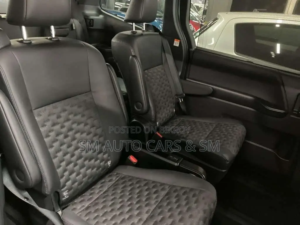 Toyota Voxy Hybrid S-Z 2WD 7-Seater 2022 Black