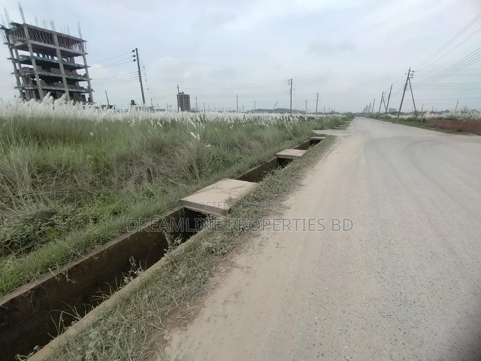 বসুন্ধরা আবাসিক এলাকায় এম-ব্লকে, ৫ কাঠা প্লট জরুরী বিক্রয়