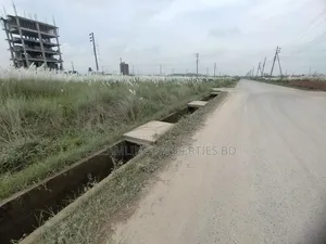বসুন্ধরা আবাসিক এলাকায় এম-ব্লকে, ৫ কাঠা প্লট জরুরী বিক্রয়