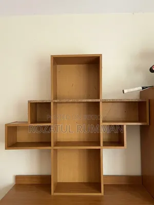 ওয়াল বুকশেলফ