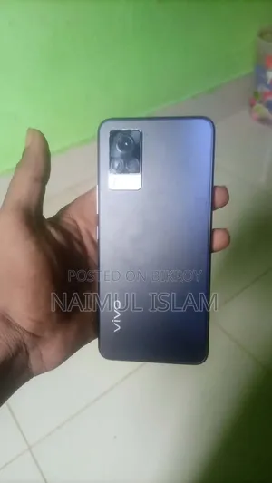 Vivo V30e 128 GB Purple