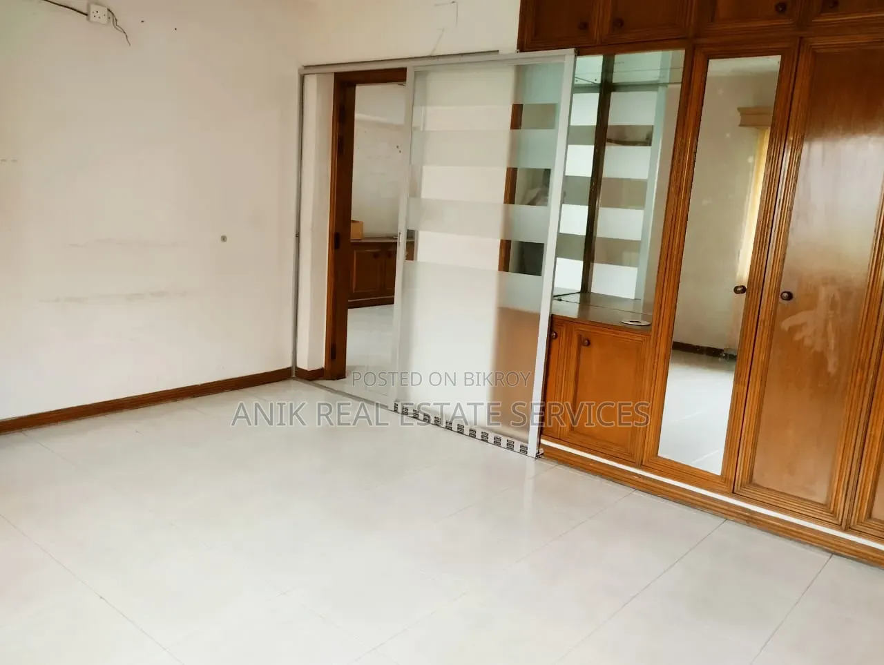 2300 এসএফটি অফিস স্পেস ভাড়া গুলশান ২
