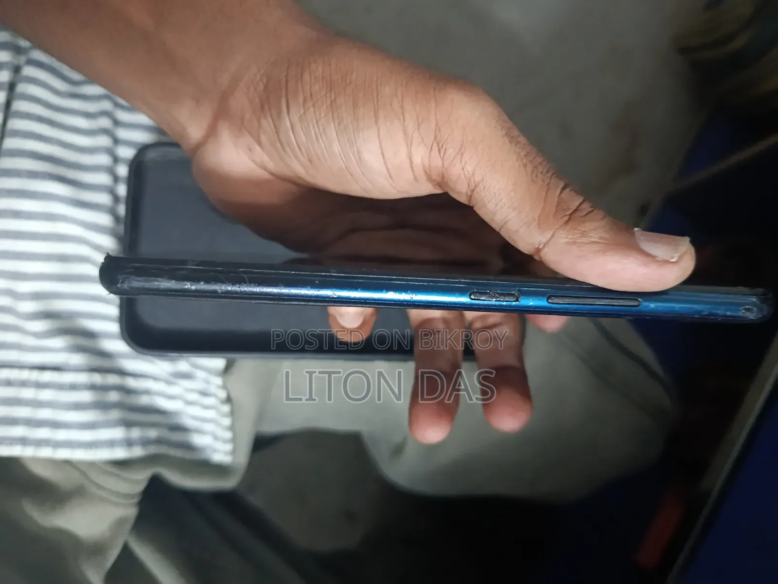 Vivo Y11 32 GB Blue