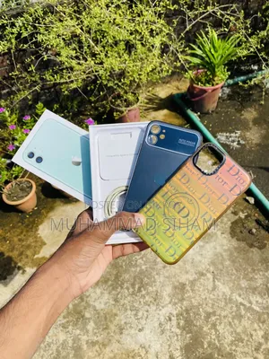 New Apple iPhone 11 128 GB Green