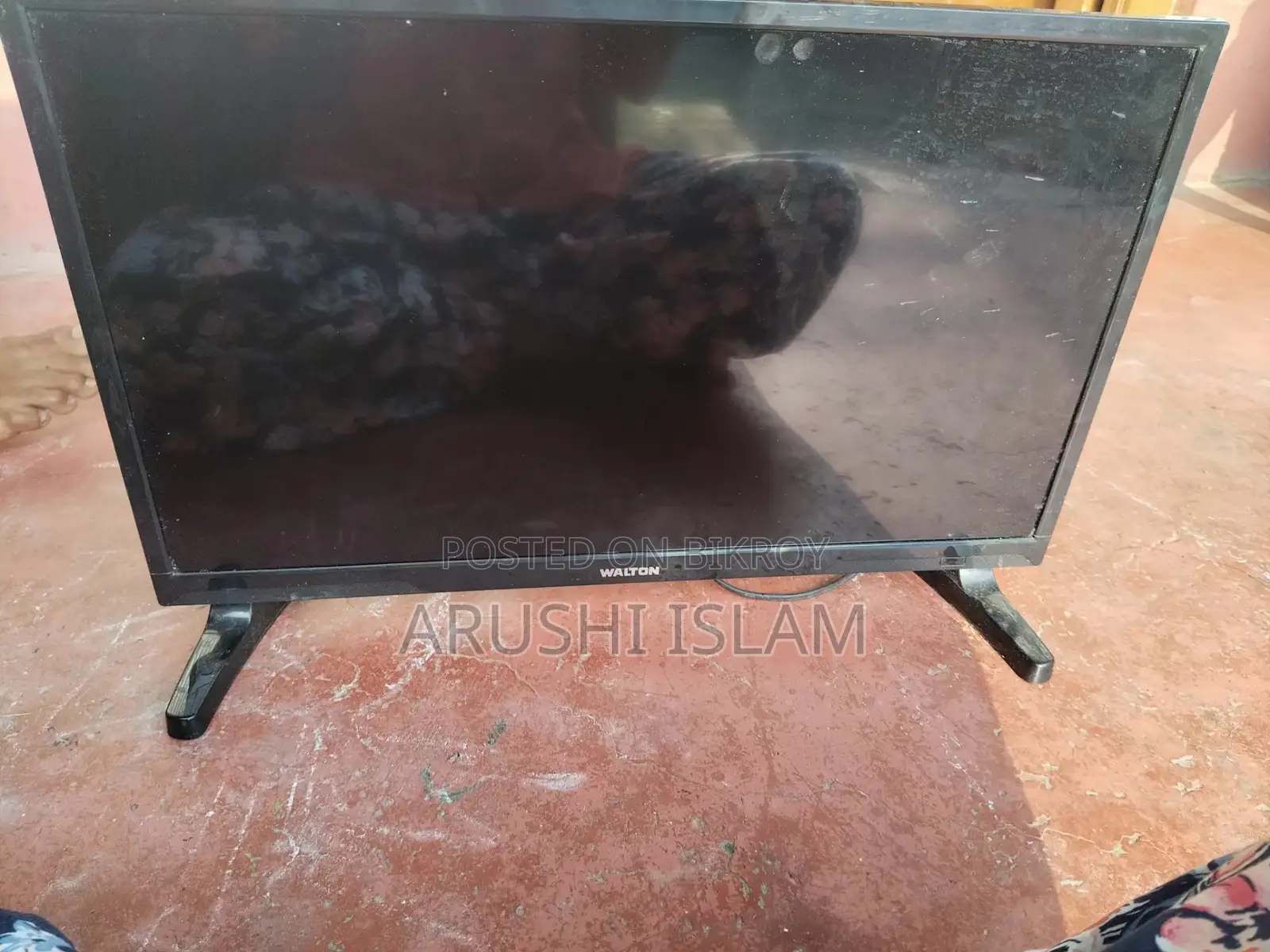 ওয়ালটন টিভি খুব ভালো অবস্থা