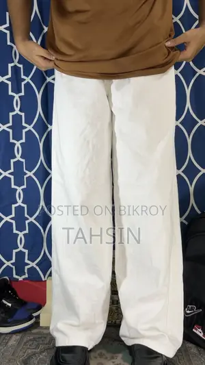 White Colour Jeans Baggy