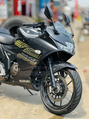 সুজুকি জিক্সার এসএফ ২০২৫ ব্ল্যাক