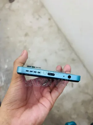 ইনফিনিক্স হট ৩০ ১২৮ জিবি গ্রিন