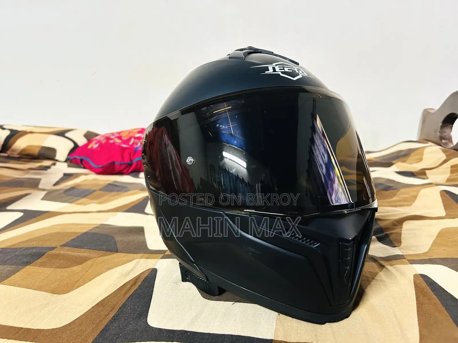 Jerra Matt Black Helmet