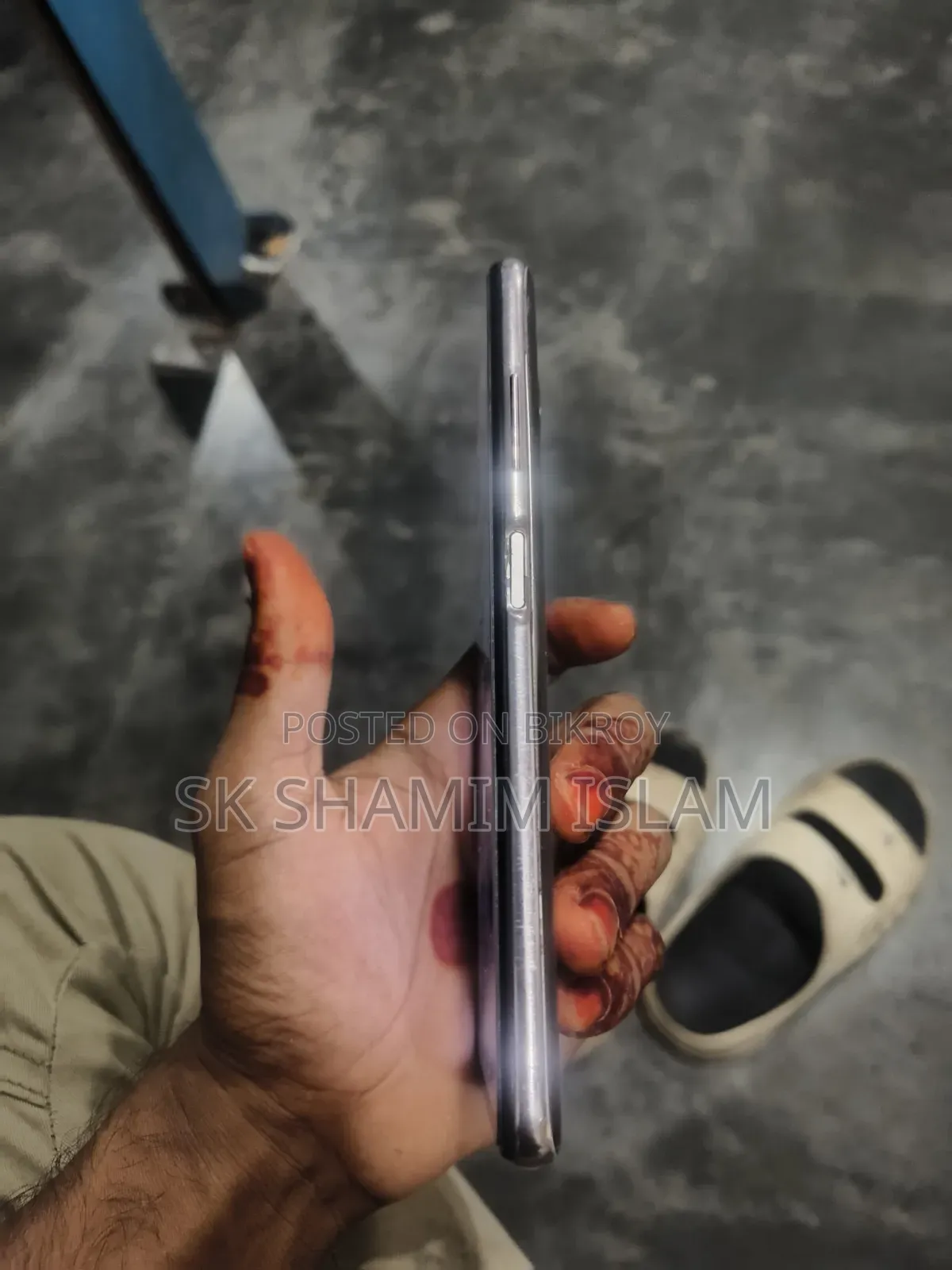 মোবাইল ফোন ১২৮ জিবি