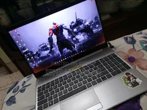 Laptop HP 255 G8 16GB AMD Ryzen 7 SSD 256GB