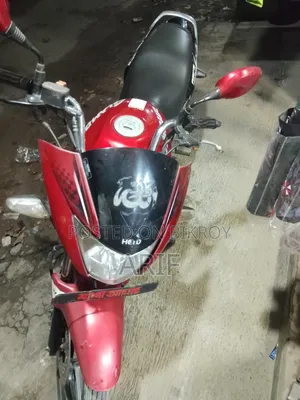 Hero Glamour 2017 Red