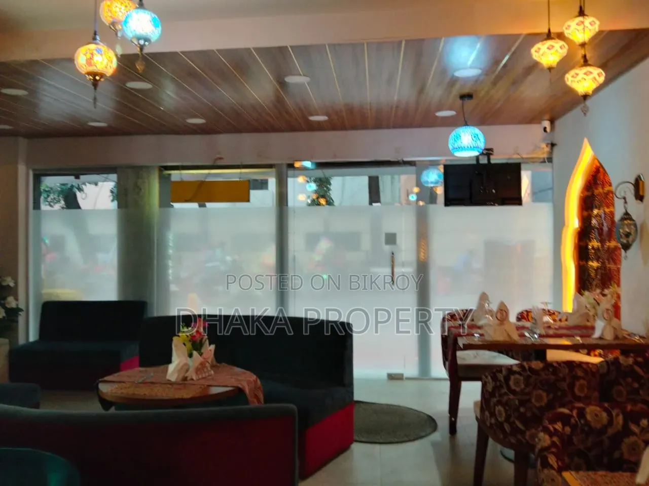 ১৫০০ বর্গফুটের গ্রাউন্ড ফ্লোর রেস্তোরাঁ ও দোকানের জন্য ভাড়ায় বনানী