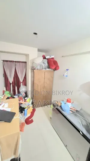 উত্তরা ৩ স্টার গার্ডেনে ৫ বেডরুমের অ্যাপার্টমেন্ট বিক্রয়