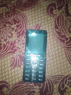প্রোটন কালো