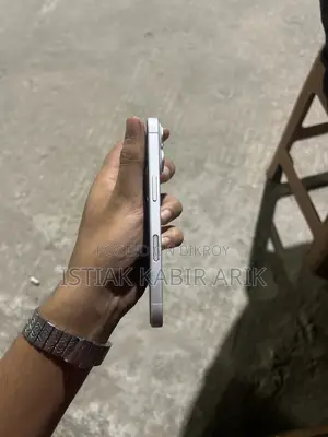 Apple iPhone 16 128 GB White