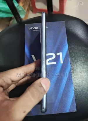Vivo V21 128 GB Graphite