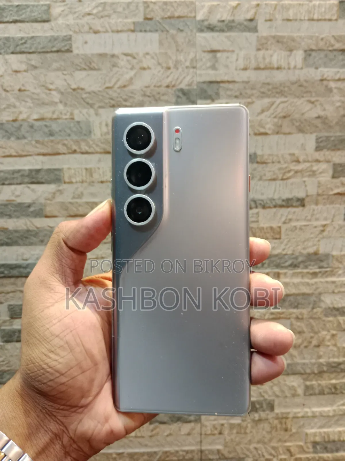টেকনো ক্যামন ৪০ ২৫৬ জিবি ধূসর