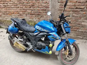 সুজুকি জিক্সার ২০১৯ নীল