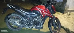 হোন্ডা এক্স-ব্লেড ১৬০ ২০২৩ লাল