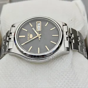 Vintage Seiko 5 Automatic Men's Watch | Textured Grey Dial | 21 Jewels