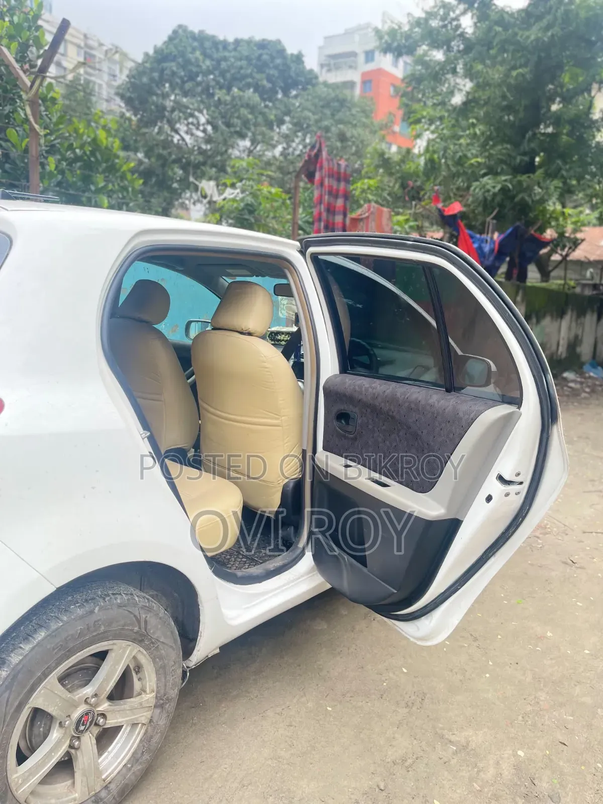 Toyota Vitz 2014 White