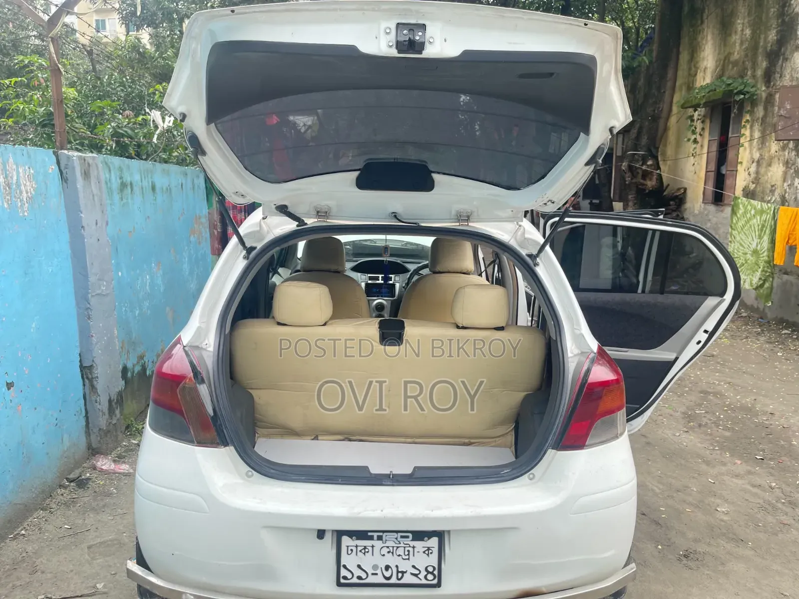 Toyota Vitz 2014 White
