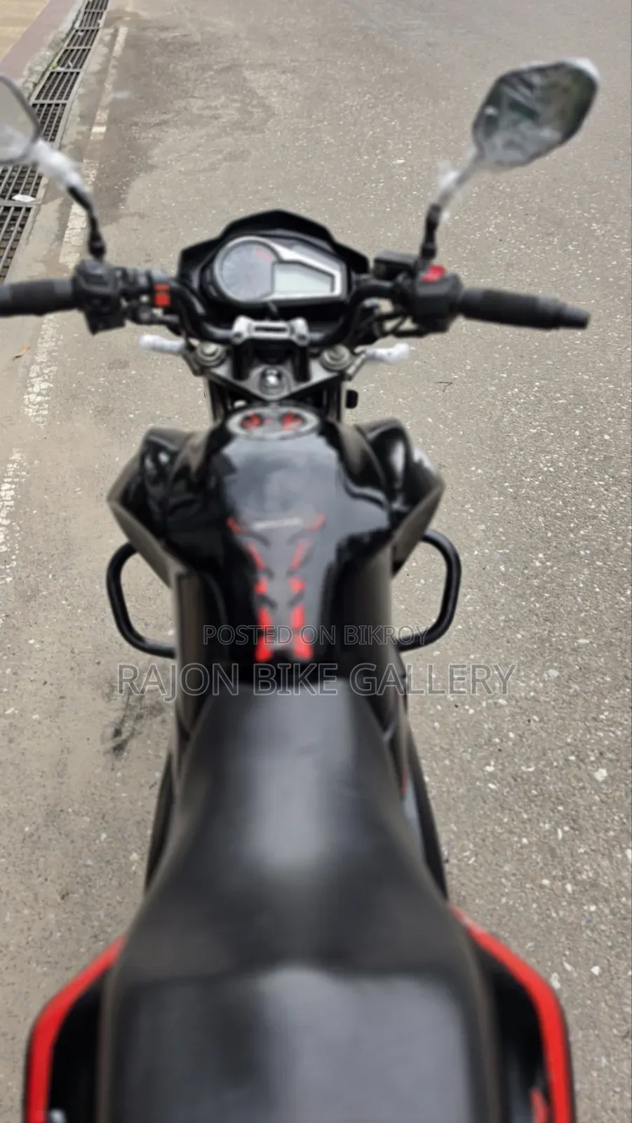 Hero Hunk 2021 Black