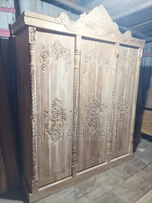 Almirah for Sale