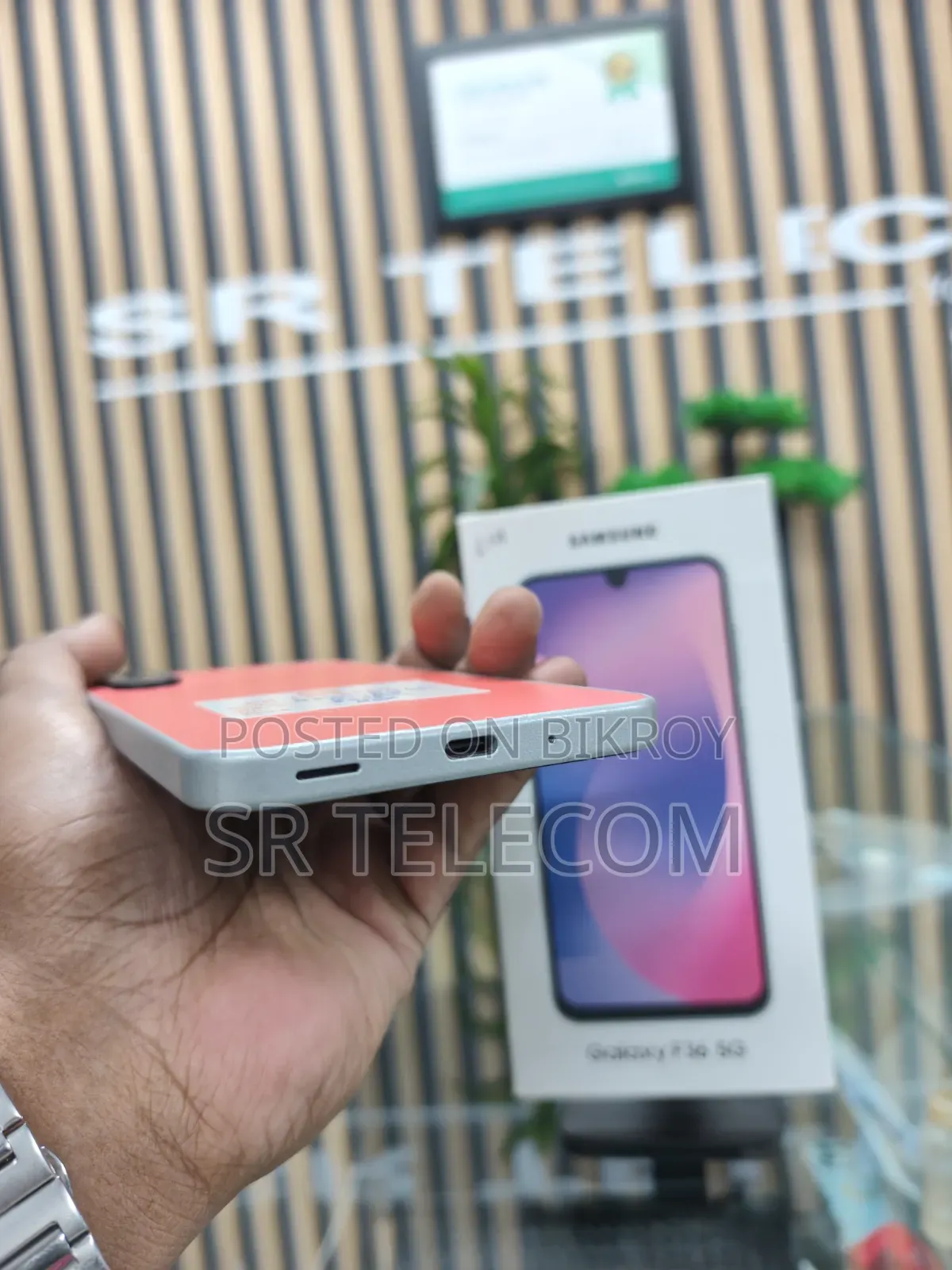 Samsung 128 GB Red