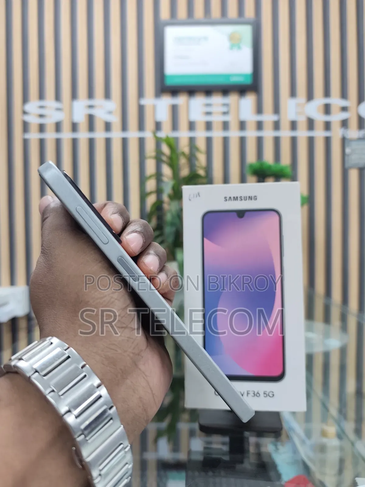 Samsung 128 GB Red