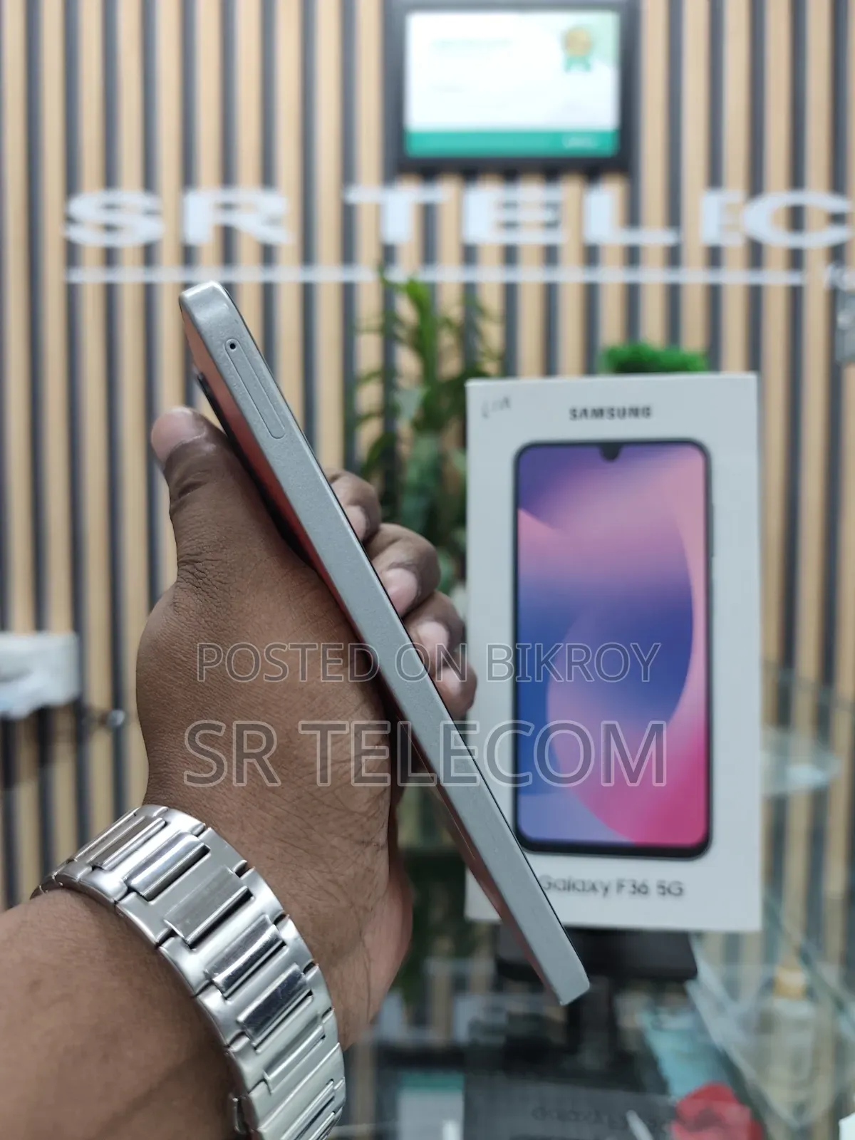 Samsung 128 GB Red