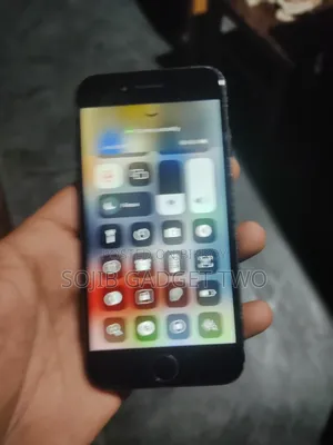 অ্যাপল আইফোন ৭ ৩২ জিবি ব্ল্যাক