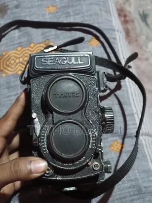 ভিন্টেজ ক্যামেরা স্টক উপলব্ধ