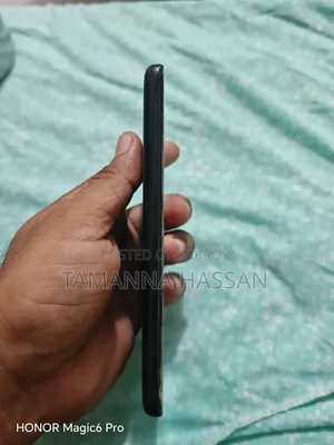 স্যামসাং গ্যালাক্সি এস২০+ ১২৮ জিবি ব্ল্যাক
