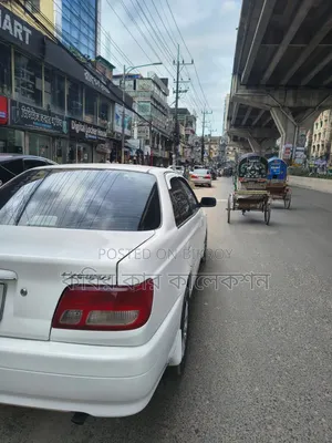 টয়োটা করিনা ১৯৯৭ হোয়াইট