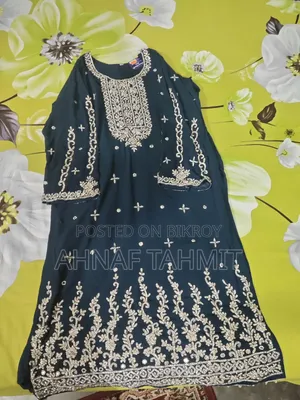 Karchupi Dress