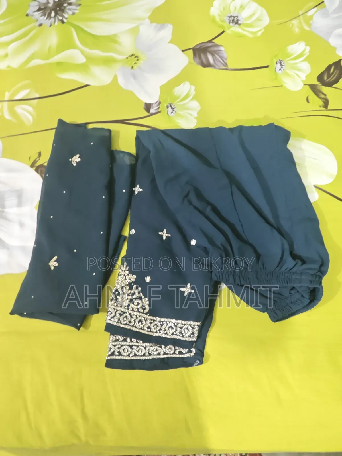 Karchupi Dress