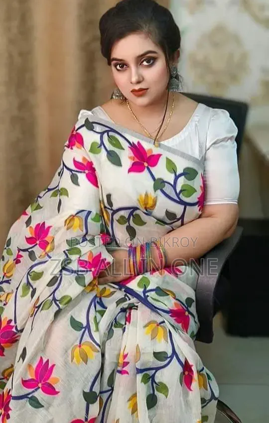 হাফ সিল্ক স্ক্রিন প্রিন্ট শাড়ি