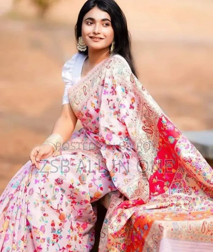 হাফ সিল্ক স্ক্রিন প্রিন্ট শাড়ি