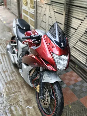 সুজুকি জিক্সার এসএফ ২০২২ রেড