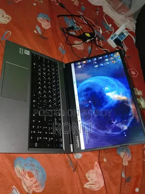Laptop 8GB Intel Core i5 HDD+SSD 512GB