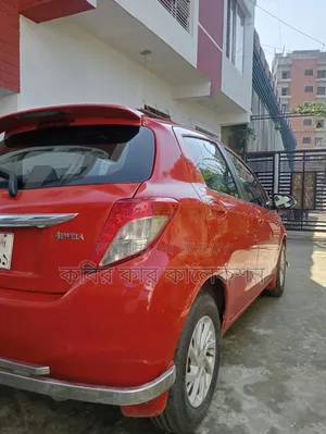 Toyota Vitz 2012 Orange