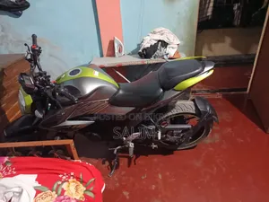 Suzuki Gixxer 2026 Beige