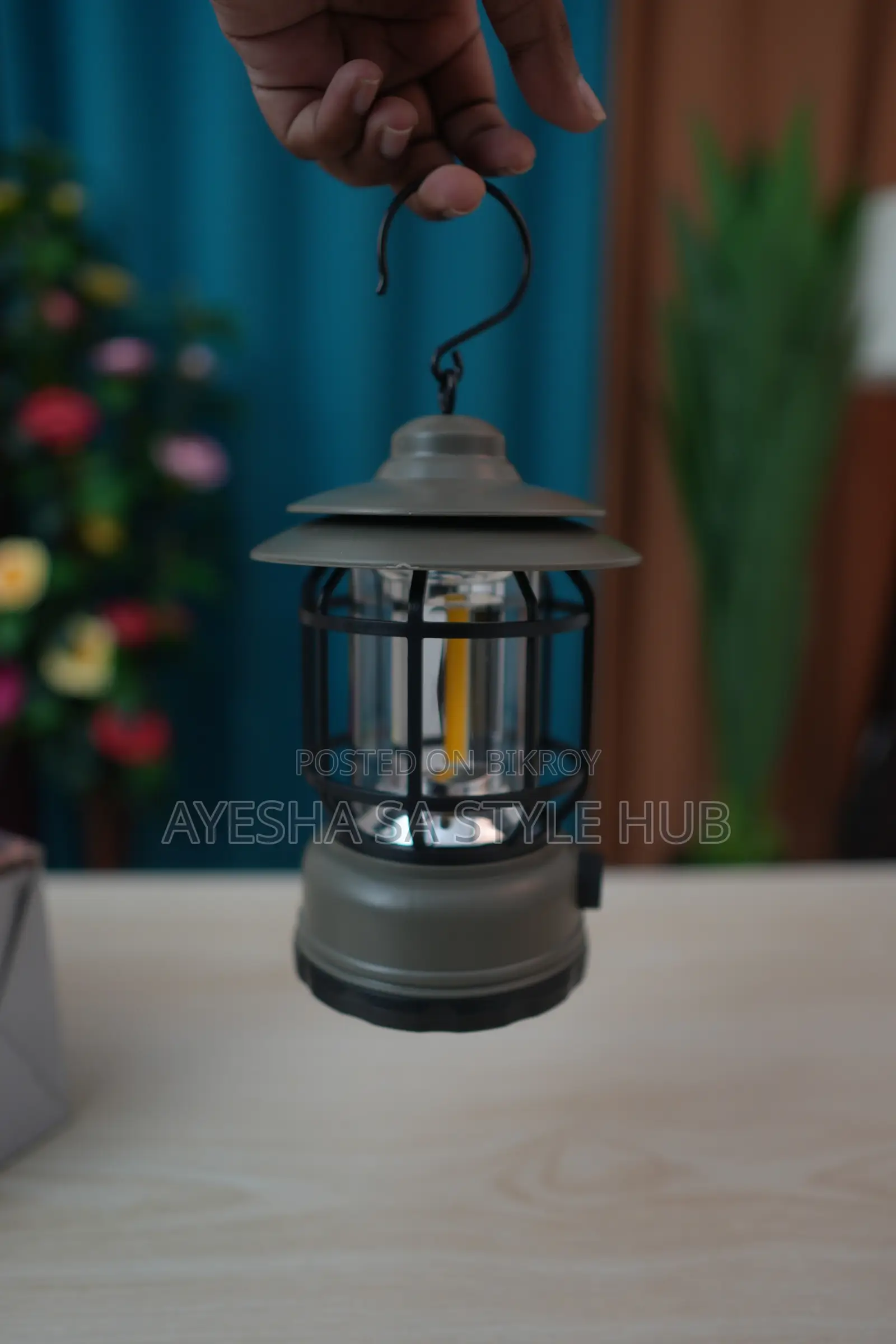 মিনি ল্যাম্প।