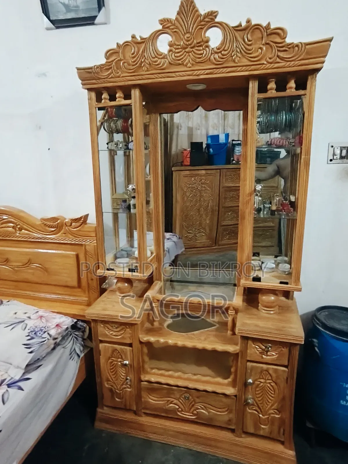 চিটাগং সেগুন কাঠের ডেসিংটেবিল