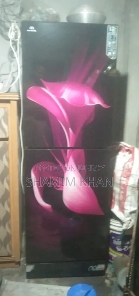 নতুনের মত ফ্রিজ বিক্রি হবে।