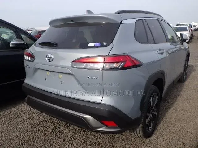 Toyota Corolla Cross 1.8 Hybrid AWD 2021 Gray