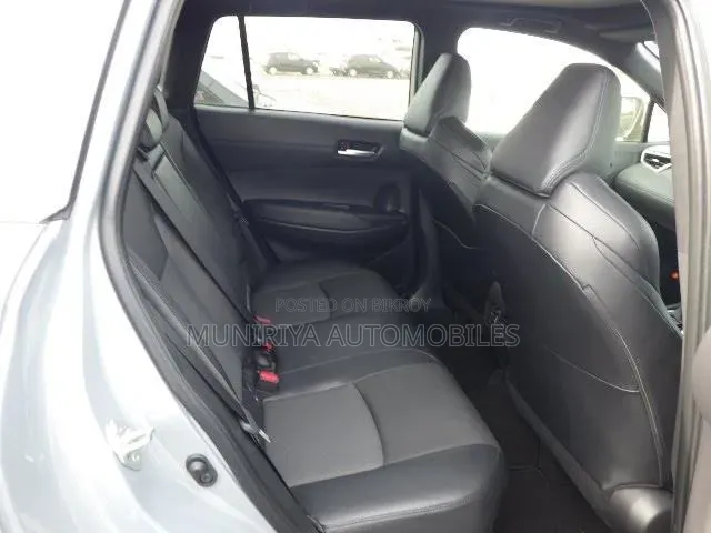 Toyota Corolla Cross 1.8 Hybrid AWD 2021 Gray