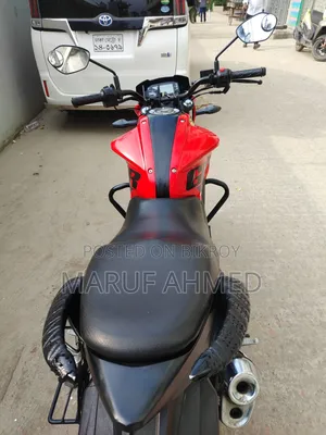 সুজুকি জিক্সার ২০১৮ রেড